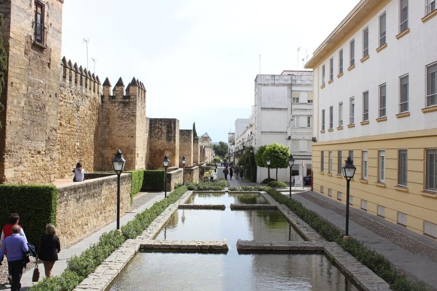 From Seville: Cordoba Full-Day Tour with Tickets Included - Walking the lanes of the Jewish Quarter