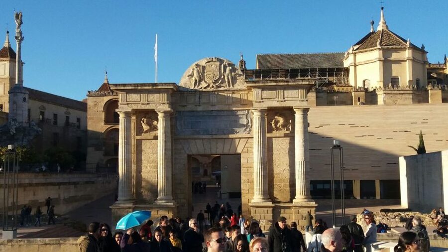From Seville: Full-Day Essential Córdoba Tour - Walking the Jewish Quarter