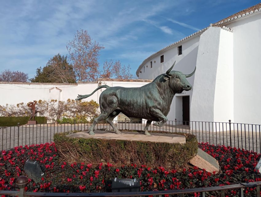 From Seville: Ronda+Setenil de las Bodegas Day Trip - The coach ride and the day’s rhythm
