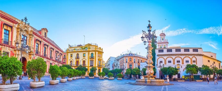GERMAN SPEAKING E-BIKE TOUR (MOTHER TONGUE) | SEVILLE - Starting in Triana