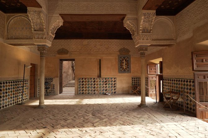 Granada Day Trip with Alhambra and Albaicin Tour from Seville - What $95.05 buys, and what it may not