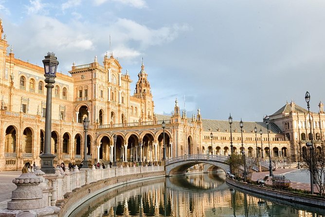 Granada Private Transfer to Seville with a Visit to Ronda - Two and a half hours means choosing your priorities