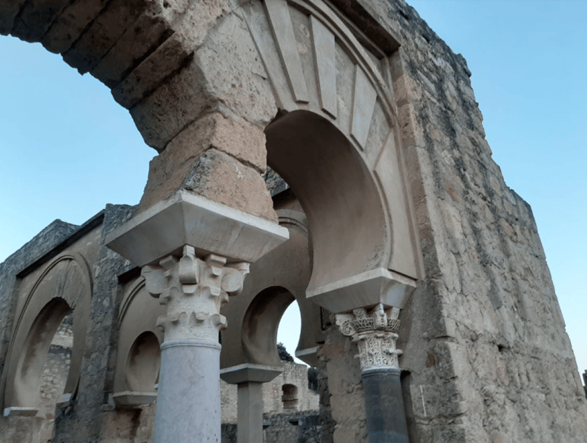 Guided tour of Medina Azahara only in french - A caliph’s city above the river valley