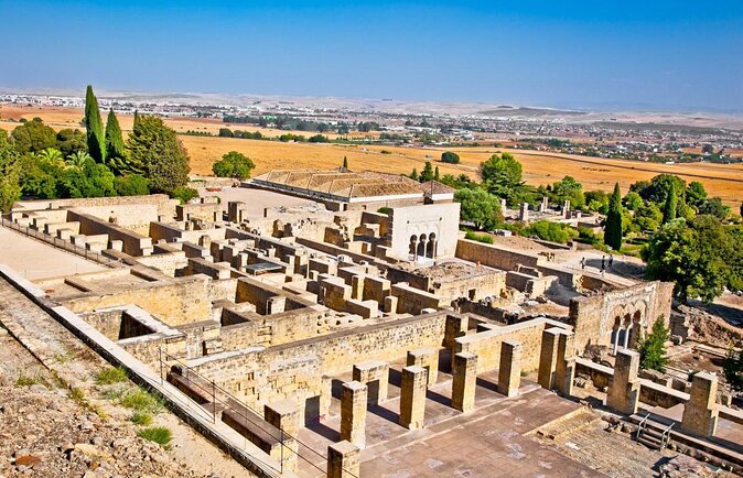 Guided visit to Medina Azahara - About 90 minutes among the ruins