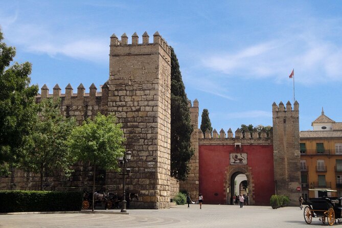 Horse and Carriage Sightseeing Tour in Seville - FAQ