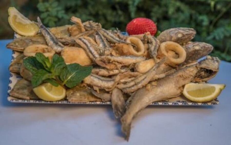 Jerez: Flamenco Show and Menú at Tablao Puro Arte 2025 - Adding lunch or dinner without interrupting the show