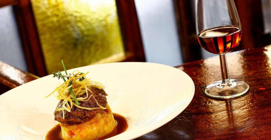 Jerez: Traditional Tapas Tour - Start in Arenal Square, then get your bearings