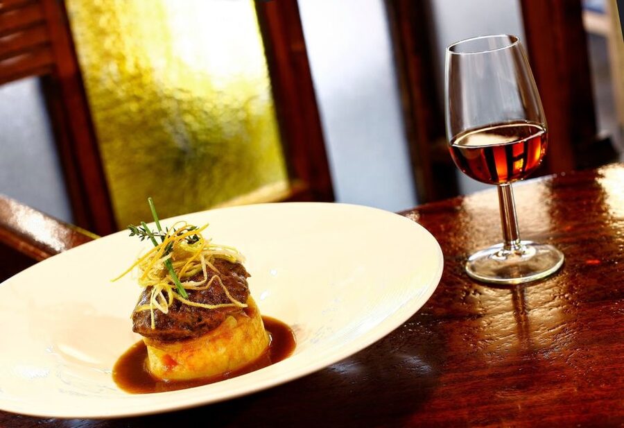Jerez: Traditional Tapas Tour - The walking route adds history between bites