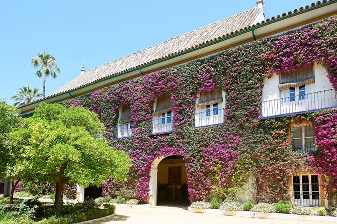 "Las Dueñas" Palace ticket + Audioguide - Why the Audioguide Matters