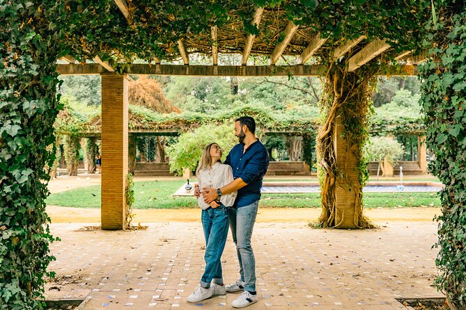 Make Seville unforgettable: Private Photoshoot at Plaza de España - Should you book the Plaza de España photoshoot?