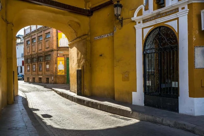 Private Guided Tour of Complete Seville and Jewish Quarter - What $154 buys you
