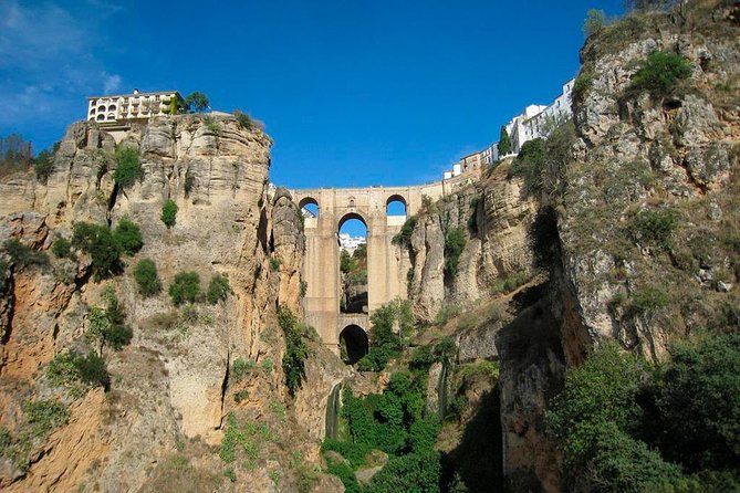 Private White Villages & Ronda Day Tour from Seville - Leaving Seville for Zahara de la Sierra