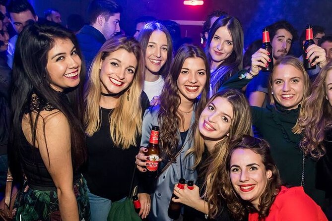 Pub Crawl + Party Night (3 Bars +VIP Entrance to a top Club ) - Who should book, and who should skip it