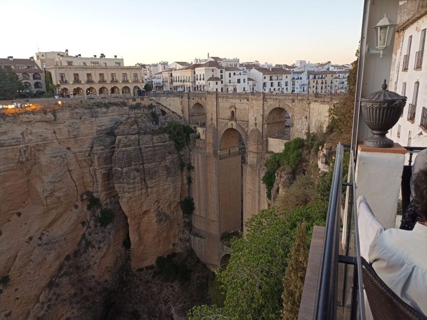 Ronda: Guided Walking Tour with English or Spanish Guide - What the route covers, and what it does not