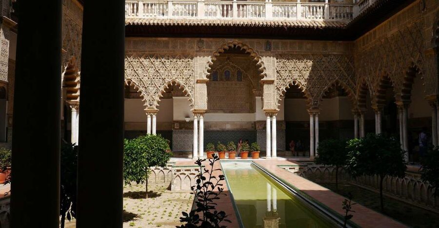 Royal Alcázar of Seville Skip-the-Line Guided Tour - Palaces, courtyards, and details worth noticing