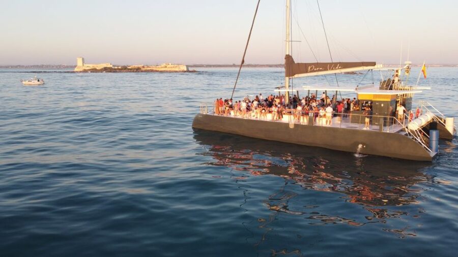 Sancti Petri: Sunset Catamaran Cruise - Seeing Cádiz Bay from a catamaran