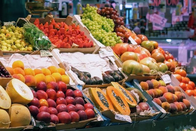 Sevilla Food Tour: Tapas, Wine, History & Traditions - Food needs and the right expectations