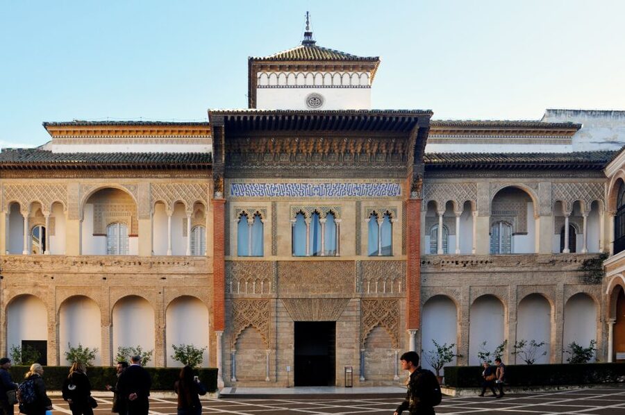 Seville: Alcazar & Cathedral Skip-the-Line Guided Tour - Start at the office, not the cathedral doors