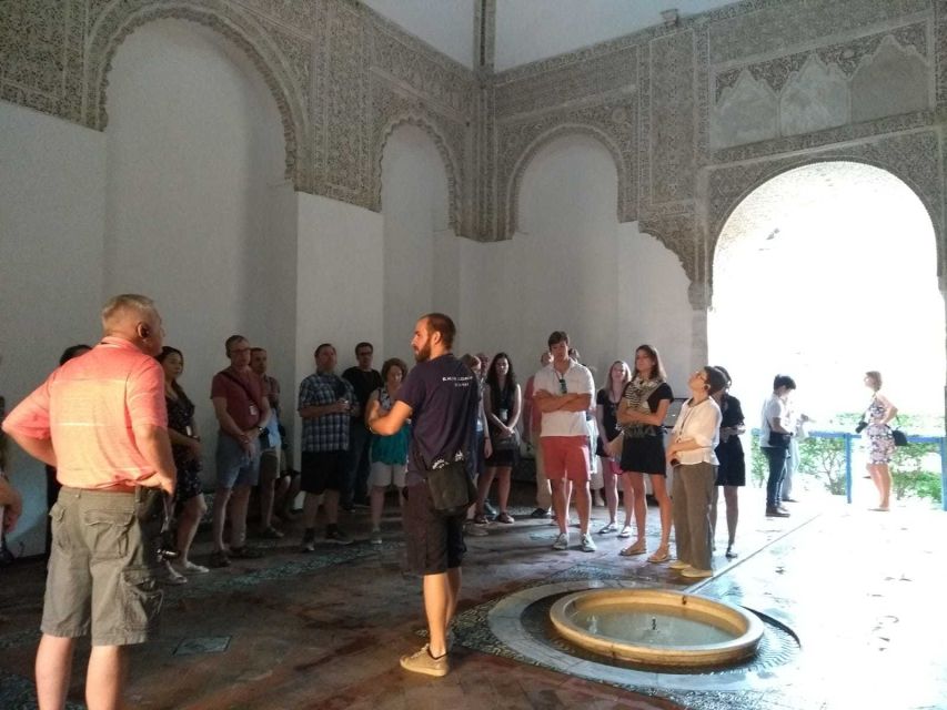 Seville: Alcázar Fast-Track Access with Guided Tour - Fast-track entry, with a guide to make it count