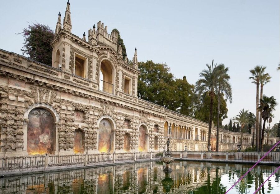 Seville: Alcazar Skip-the-Line Guided Tour with Tickets - Mudéjar work in the Patio del León