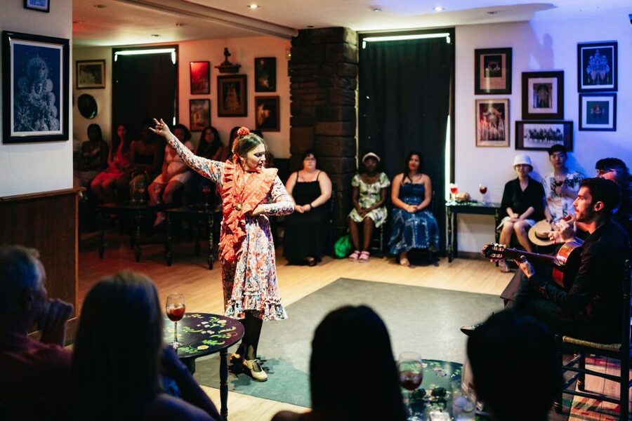 Seville: Baraka Sala Flamenca Show with Drink in Triana - Meeting on Pureza Street in Triana