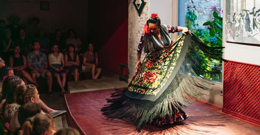 Seville: Casa de la Memoria Flamenco Show - Getting the ticket and finding the entrance