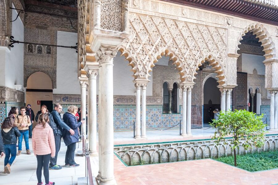 Seville: Cathedral, Giralda & Alcazar Entry With Guided Tour - Starting near Seville Cathedral