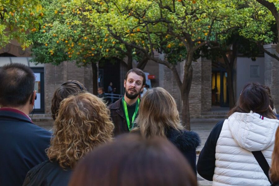Seville: Cathedral, Giralda & Alcázar Guided Tour - Starting on Calle Francos