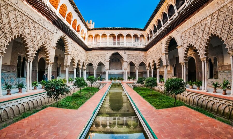 Seville: Cathedral, Giralda, and Alcazar Guided Tour - A guided route through Seville’s headline sights