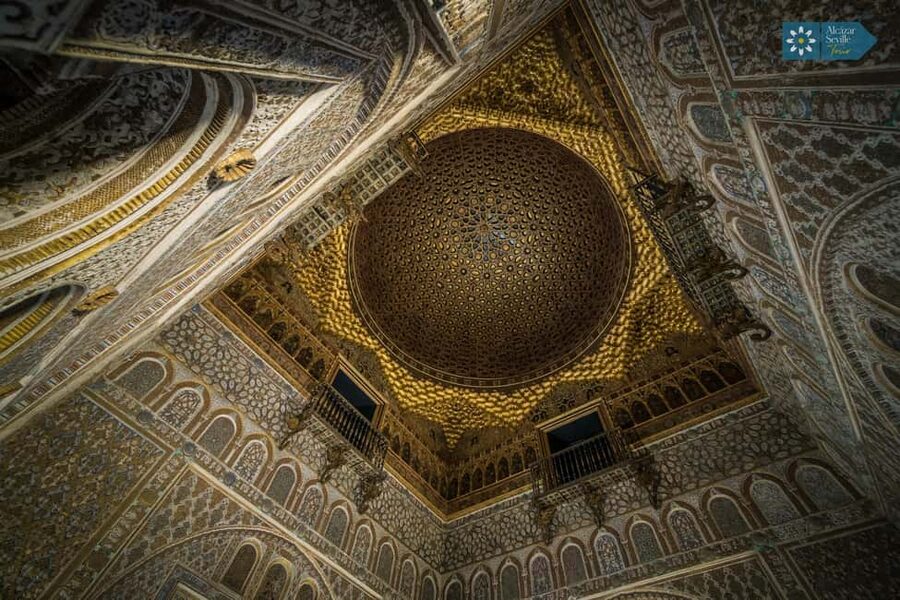 Seville: Cathedral, Giralda, and Royal Alcázar Guided Tour - Three monuments, one connected story