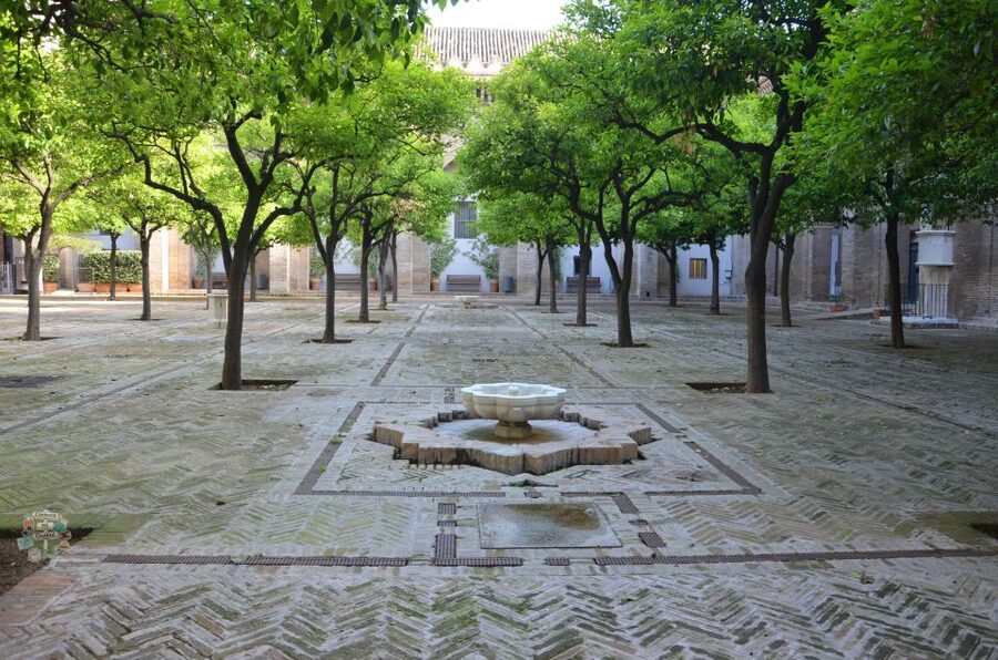 Seville: Cathedral, Giralda, and Royal Alcázar Guided Tour - FAQ