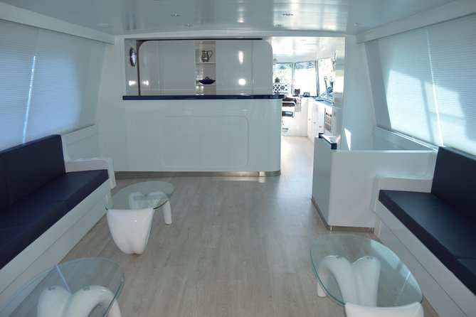 Seville: Cruise along the Guadalquivir River with appetizer - FAQ