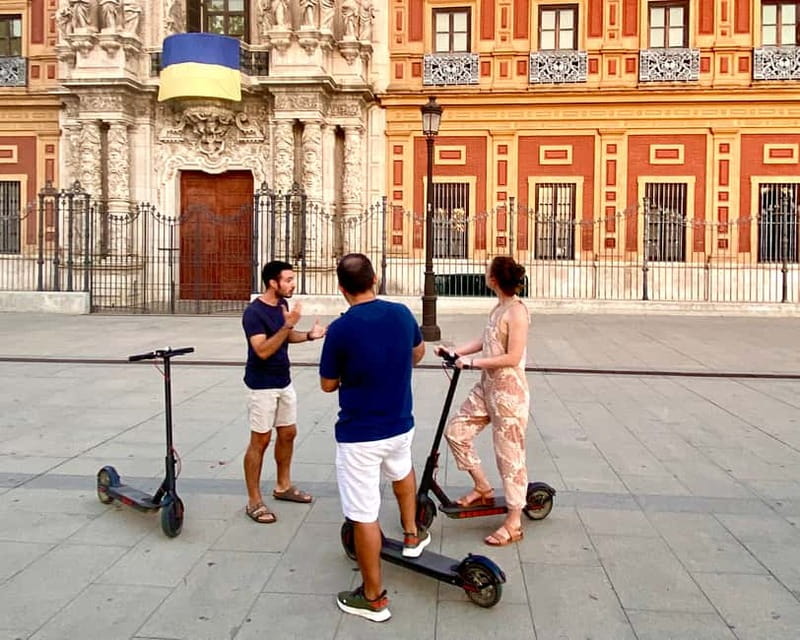 Seville: Electric Bike City Tour - The old center: tobacco factory, Alcázar and cathedral