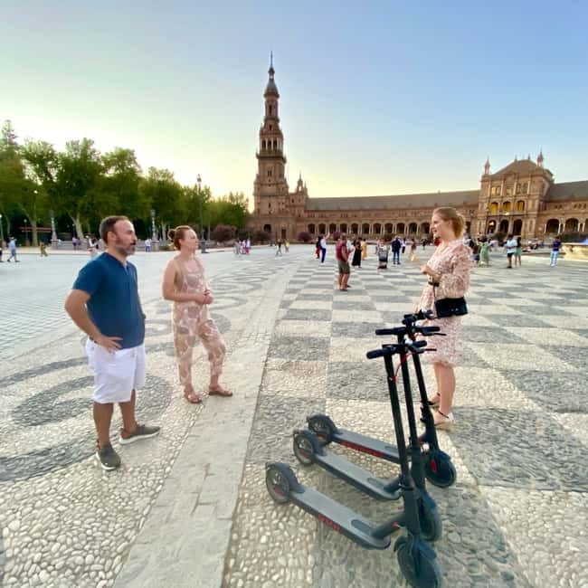 Seville: Electric Bike City Tour - The guide makes the history stick