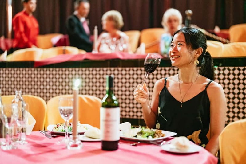Seville: Flamenco at El Palacio Andaluz with Optional Dinner - A stage show with real flamenco energy