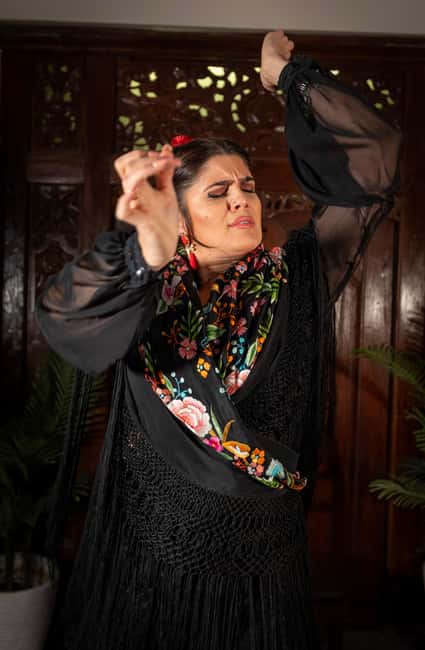 Seville: Flamenco Show at Tablao Almoraima in Triana - The drink and ticket value