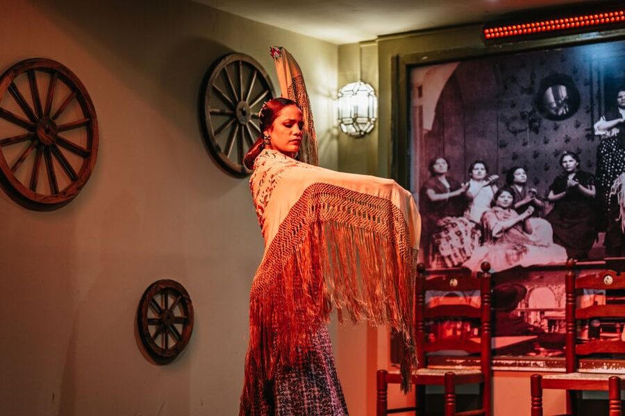 Seville: Flamenco Show with Andalusian Dinner at La Cantaora - FAQ