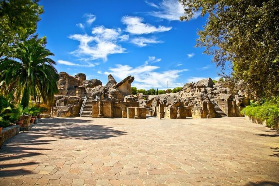 Seville: Game of Thrones and Roman Empire Italica Tour - Following the route through Roman homes