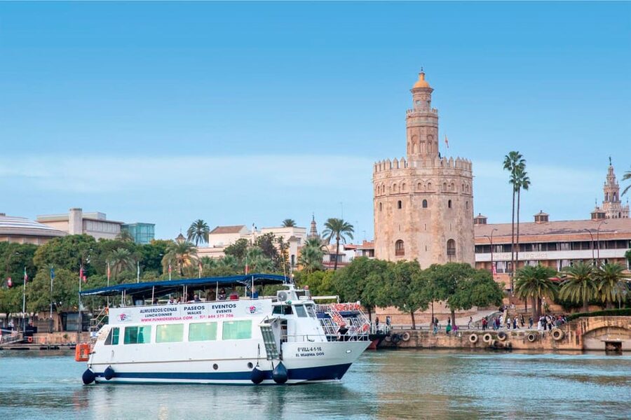 Seville: Guadalquivir Boat Tour with Optional Lunch/Dinner - Meeting the boat at Muelle de Nueva York
