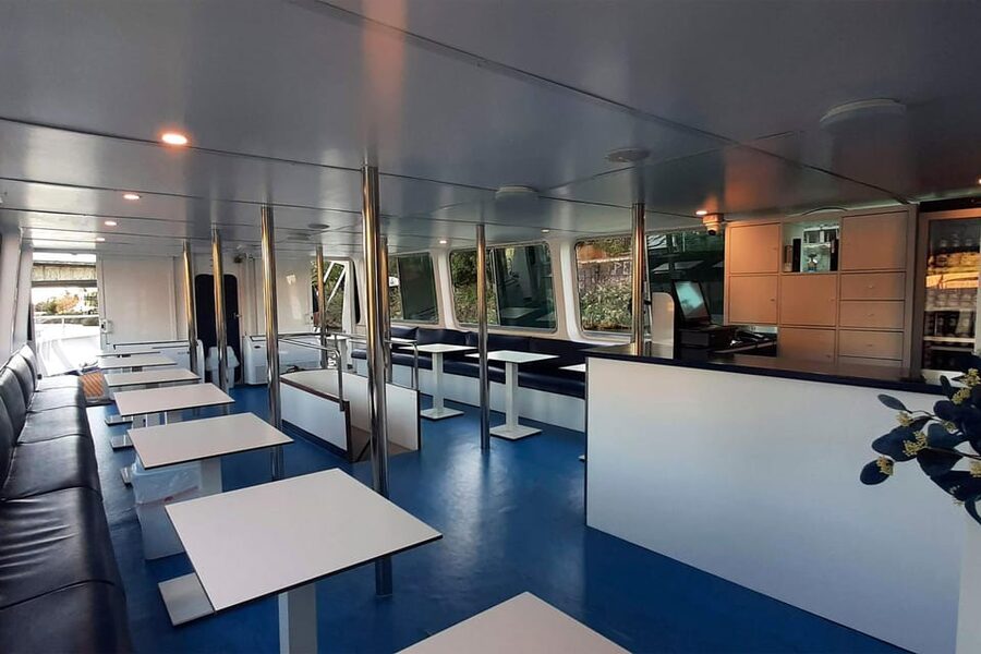 Seville: Guadalquivir Boat Tour with Optional Lunch/Dinner - Choosing a seat and a sailing time