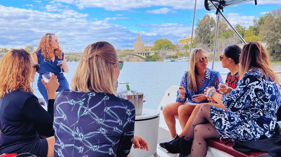 Seville: Guadalquivir River Boat Tour - Shared or private: choose your kind of ride
