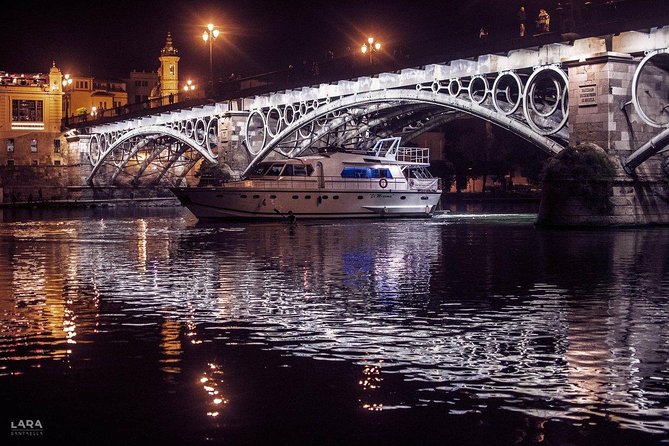 Seville: Guadalquivir River Cruise with Lunch or Dinner - The Crew, Group Size and Onboard Mood