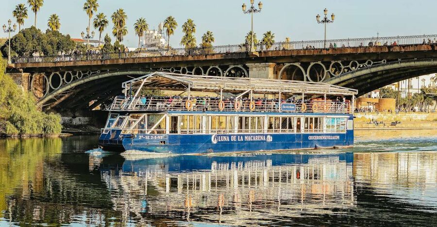 Seville: Guadalquivir River Cruise - Bridges, Triana, and the riverfront