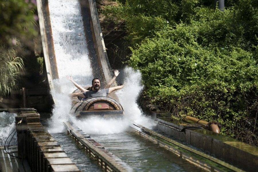Seville: Isla Mágica with Optional Agua Mágica Park Tickets - Halloween brings a different park mood