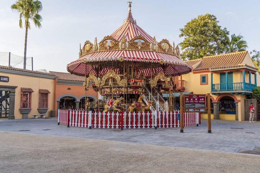 Seville: Isla Mágica with Optional Agua Mágica Park Tickets - Make time for flamenco, horses, and fireworks