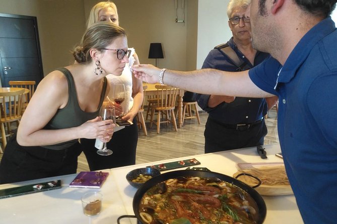 Seville: Paella Showcooking Experience - A rooftop dinner with a lesson built in