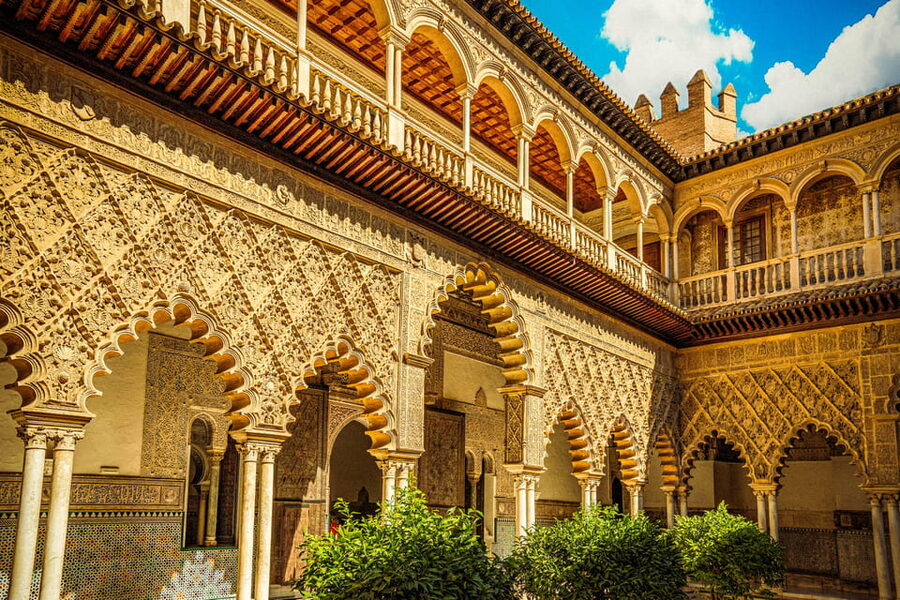 Seville: Priority Access Cathedral, Giralda & Alcázar Tour - Starting at Plaza del Triunfo