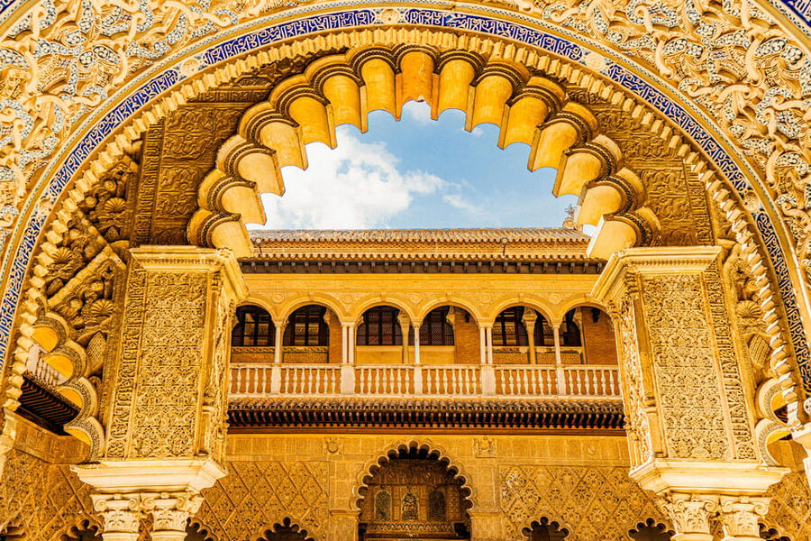 Seville: Priority Access Cathedral, Giralda & Alcázar Tour - The Giralda’s ramp and city views