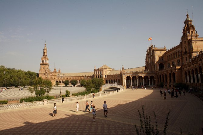 Seville Private Walking Tour with Alcazar & Cathedral Tickets - The Royal Alcázar: palaces, courtyards and gardens