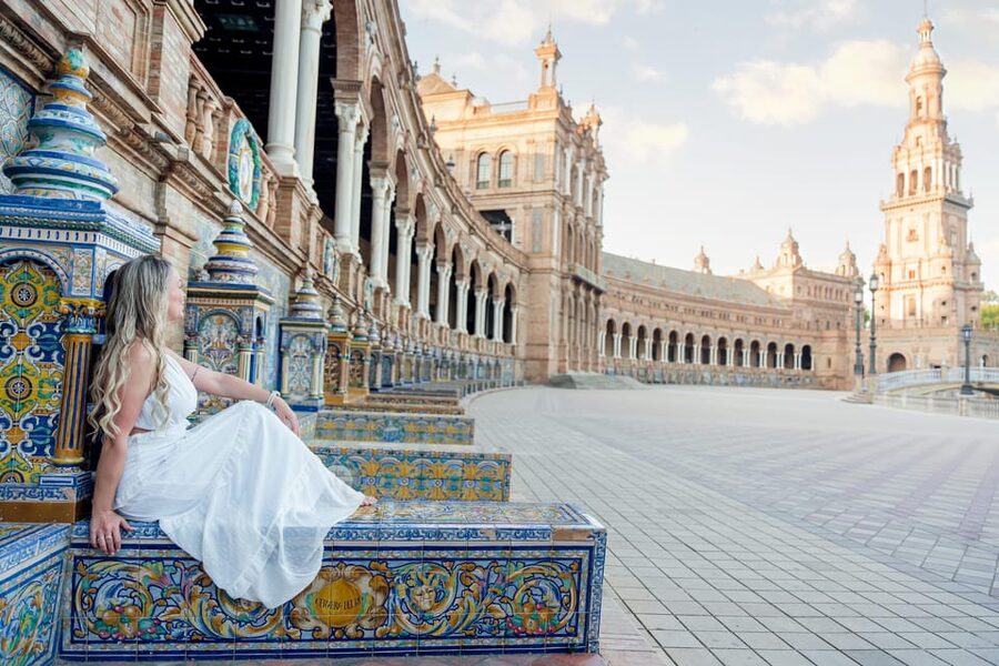 Seville: Professional Photoshoot - Why Plaza de España works so well in photographs